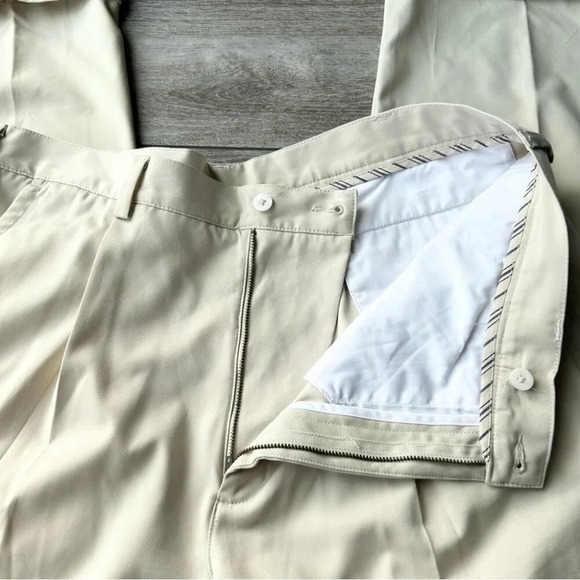 Nike Khaki Pleated Front Cuffed Leg Pants - Picture 7 of 15